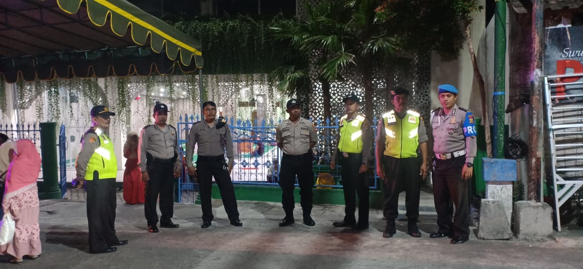 penjagaan Personel Polres Amankan Acara Takbir Keliling Warga Muslim Bangli/fajarbadung.com