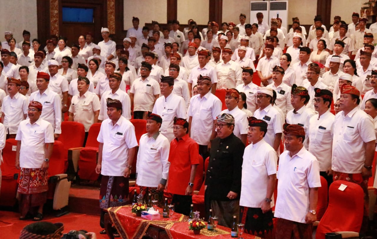 arnold jan 4 Tahun 2020, Gubernur Koster Optimalisasi Penerapan Pergub dan Perda/fajarbadung.com