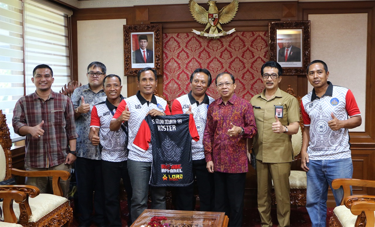 arnold jan 71 Bali akan Menggelar Turnamen Sepak Bola Piala Gubernur/fajarbadung.com
