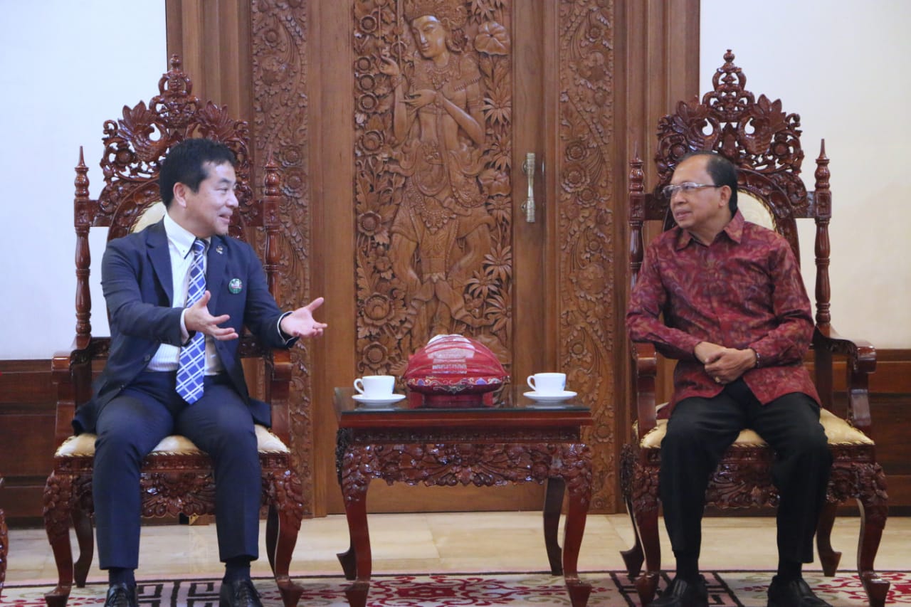 arnold feb 27 Bertemu Gubernur Bali, Walikota Misato Minta Tenaga Kerja Bali ke Jepang/fajarbadung.com