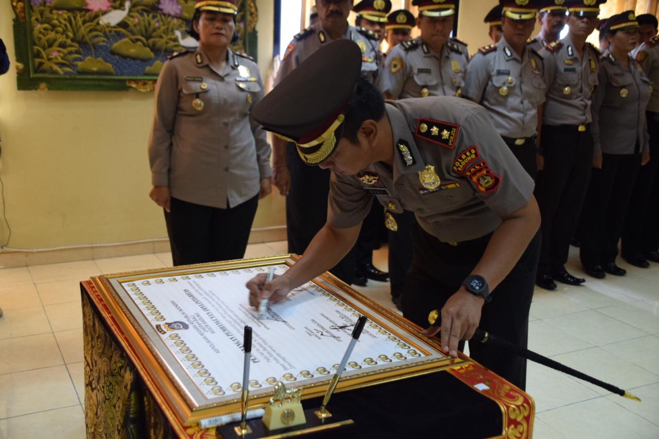 kapolres badung tekan fakta integritas Kapolres Badung Tanda Tangani Fakta Integritas ZI, Menuju WBK dan WBBM/fajarbadung.com