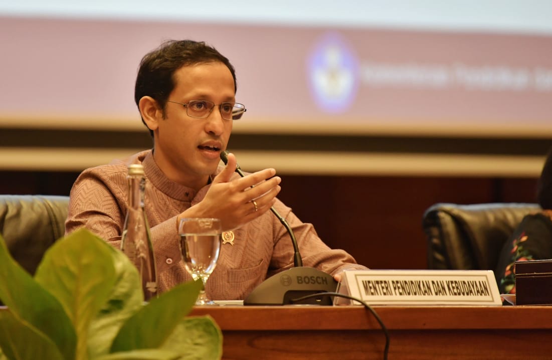 mendikbud feb 3 Merdeka Belajar: Perubahan Mekanisme Dana BOS Menjadi Langkah Pertama Peningkatan Kesejahteraan Guru-Guru Honorer/fajarbadung.com