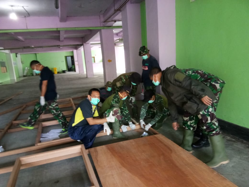korem ws april 7 Kodim Bantu RSUD Klungkung Siapkan Ruang Isolasi Bagi Pasien Covid-19/fajarbadung.com