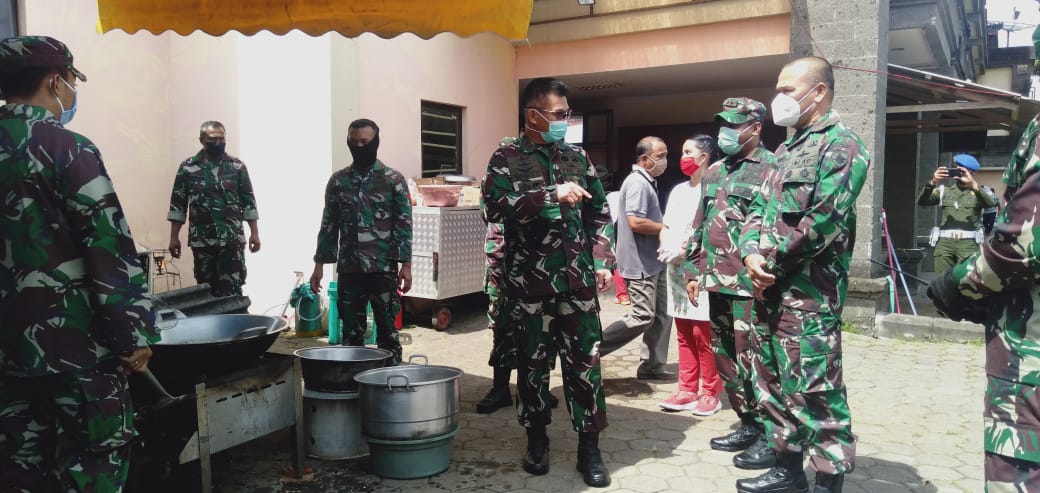 pangdam tinjau gugus tugas Pangdam IX/Udayana Tinjau Gugus Tugas Penanganan COVID-19 Di Kabupaten Jembrana/fajarbadung.com