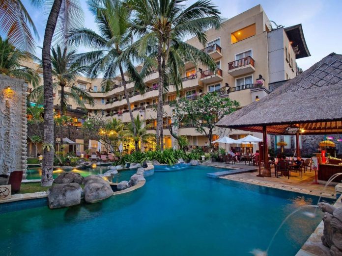 Fireworks Melawan dan Mendesak KPKNL Batalkan Lelang Hotel Kuta Paradiso/fajarbadung.com