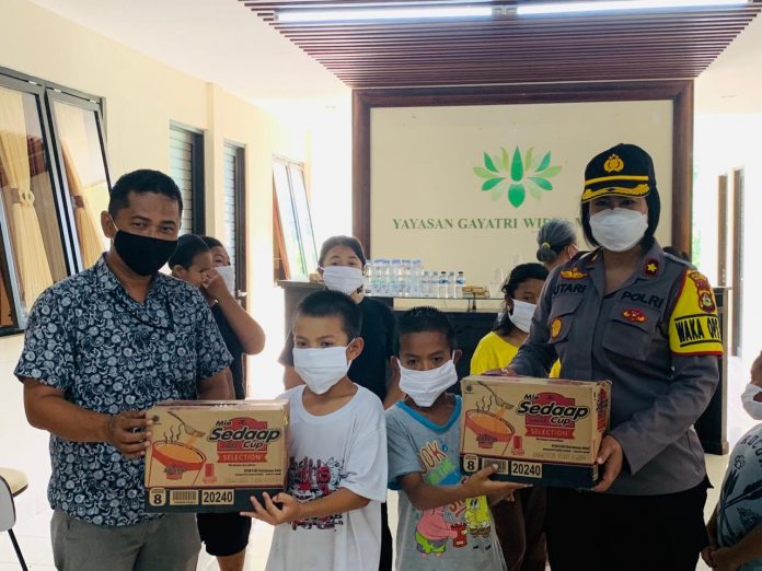 Wakapolres Badung Terus Gencar Salurkan Bantuan/fajarbadung.com
