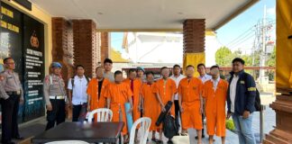 Polisi Tangkap Enam Pelaku Pencurian Spesialis Pura di Denpasar