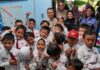 Melalui Partisipasi Semesta, Mitra Pendidikan Salurkan Tas dan Sepatu untuk Penyemangat Belajar Anak