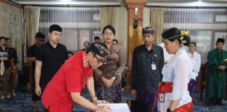 Wali Kota Jaya Negara Lantik 11 Pejabat baru dari Administrator, Pengawas, hingga Pejabat Fungsional