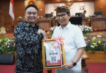 Bupati Adi Arnawa Terima LHP LKPD TA 2025 dari BPK RI, Kabupaten Badung Sukses Pertahankan Opini WTP Ke-12