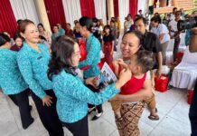 TP. PKK Badung Bersinergi dengan TP. PKK Provinsi Bali Salurkan Bantuan di Tiga Desa