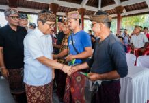 82 Ribu KK di Badung Terima Bantuan Rp 2 Juta, Bupati Adi Arnawa Pastikan Masyarakat Badung Tetap Tenang Rayakan hari raya