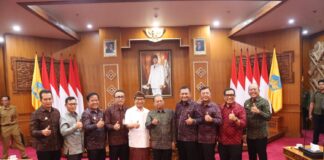 Pimpin Rakor dengan Bupati/Wali Kota se-Bali, Gubernur Koster Tegaskan Bali Harus Dibangun Bersama, Gotong Royong dan Buang Ego Sektoral