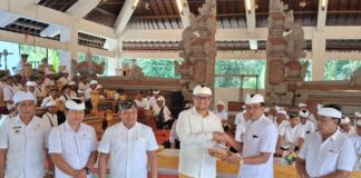 Wakil Ketua Komisi I DPRD Badung Hadiri Upacara Ngeratep Petapakan di Carangsari