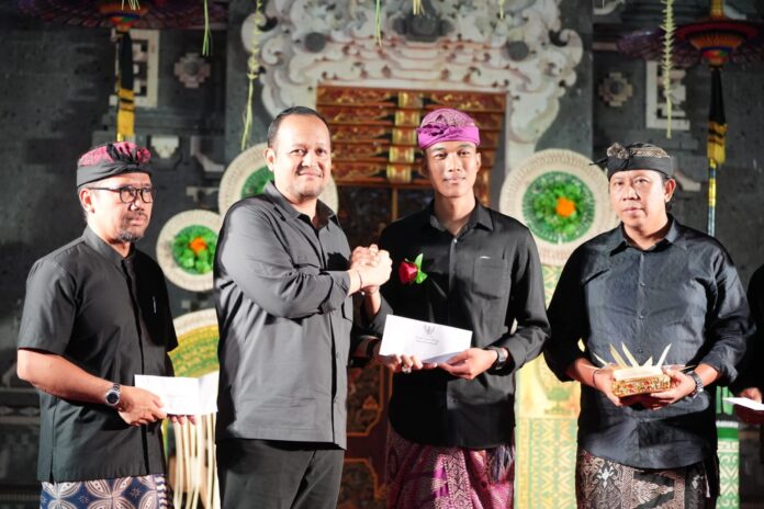 badung jul 35