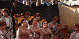 Sanggar Seni Taksu Murti Kemanisan Pukau PKB 2026, Angklung Kebyar Legian Tampil Spektakuler