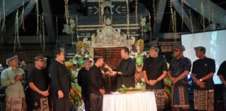 Wabup Bagus Alit Sucipta Hadiri Puncak HUT Ke-43 ST Sila Widya Dharma Pekandelan, Sading