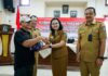 Serahkan Bantuan Alat Pengemasan kepada Pelaku IKM, Ketua Dekranasda Badung Buka Pelatihan Pengemasan Produk Industri Pangan