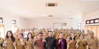 Diskerpus Badung Bekali Pustakawan, Guru, dan Pegiat Literasi Hadapi Banjir Informasi di Era Digital