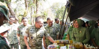 Semarak HUT ke-81 TNI, Kodam IX/Udayana Hadirkan Bazar Pasar Murah untuk Ringankan Beban Masyarakat