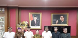 Bahas Tanda Daftar Pura dan Kewenangan di Daerah, DPRD Badung Undang Dirjen Bimas Hindu Kementerian Agama RI