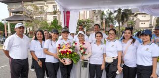 HUT Ke-27 DWP Badung Dirangkai Jumat Ceria Bersama UMKM dan Lomba Merangkai Bunga
