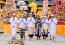 Bhakti Penganyaran di Pura Kahyangan Jagat Pasar Agung Besakih, Giri Tohlangkir
