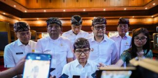 Bupati Badung Sampaikan Penjelasan APBD 2027 dan Tiga Raperda Strategis